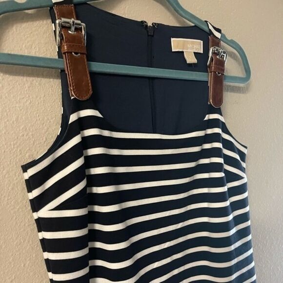 Michael Kors - black / white stripe stretch dress with buckle straps - Picture 2 of 7